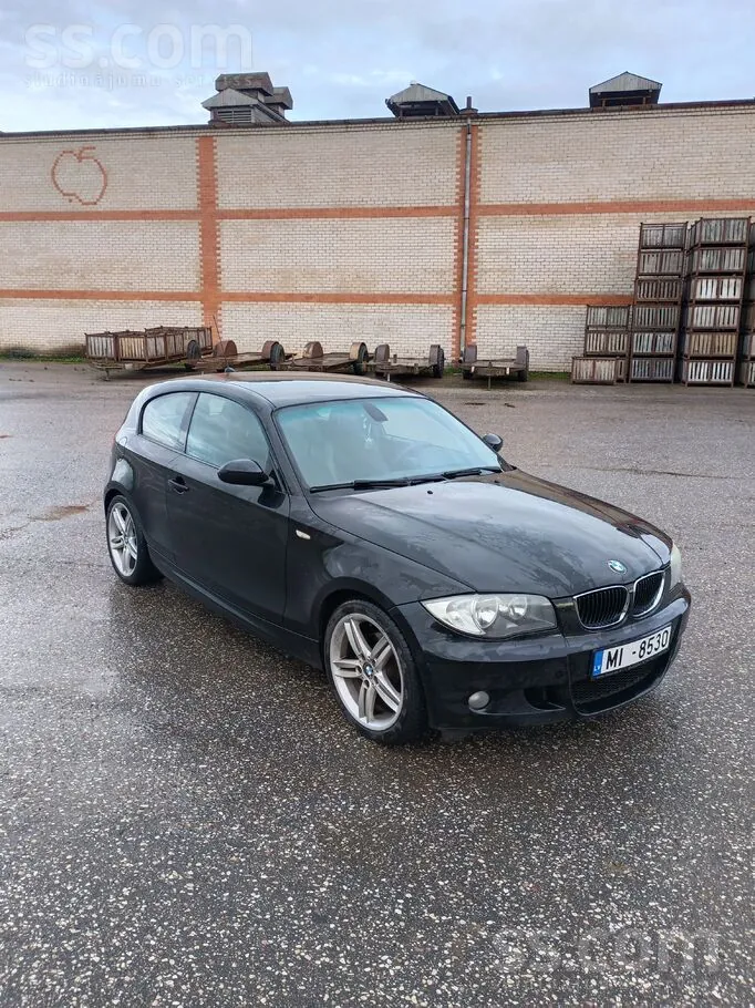BMW 1 Series 2007 photo 2