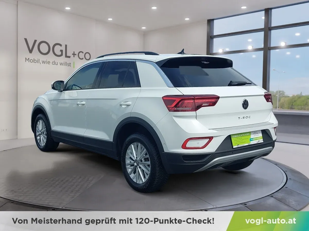 Volkswagen T-Roc 2024 photo 3