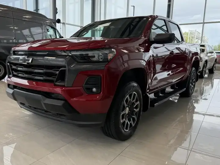 Chevrolet Colorado 2024 photo 3