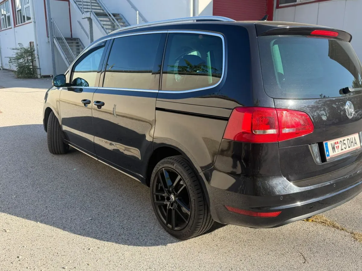 Volkswagen Sharan 2015 photo 2