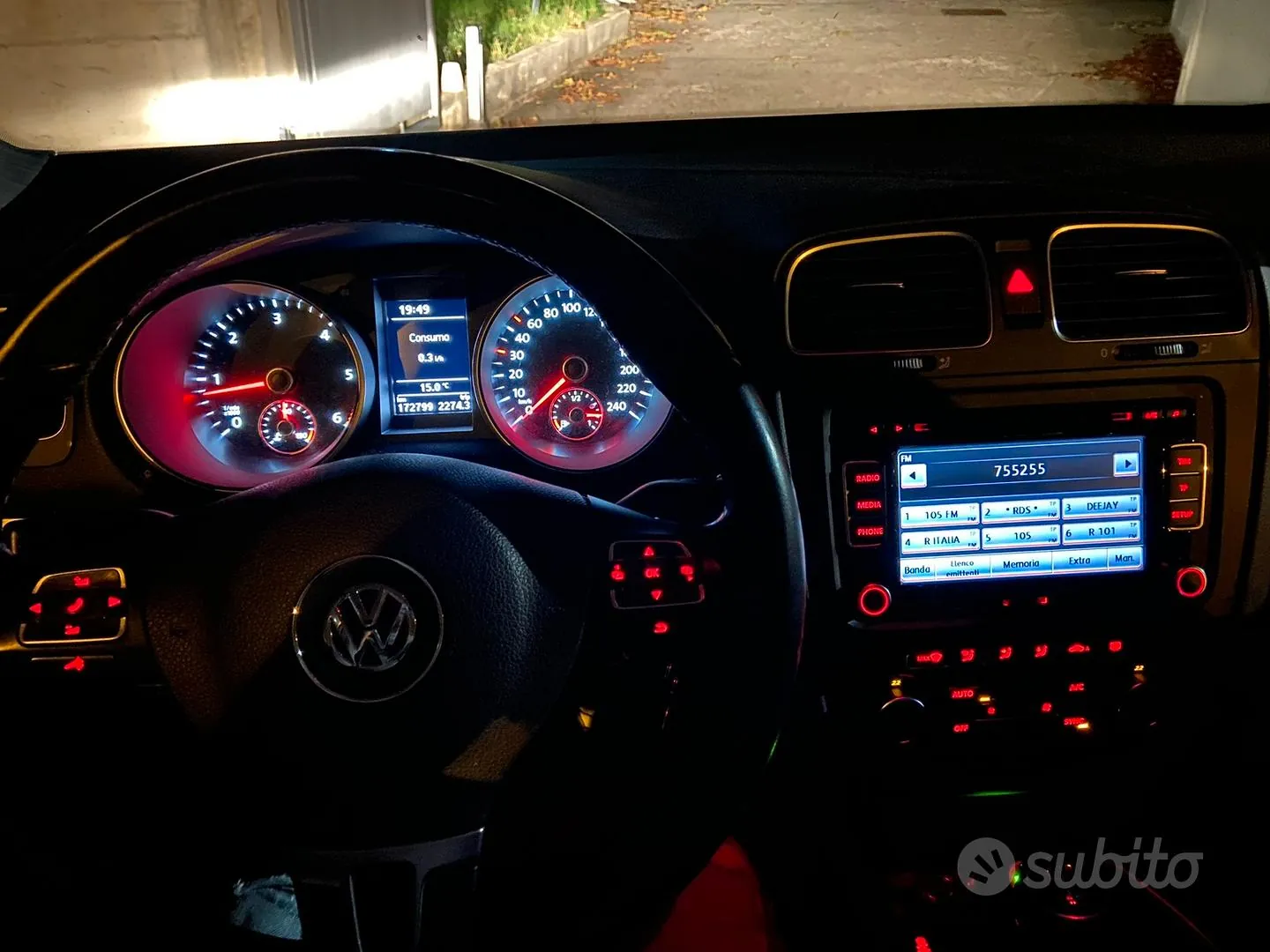 Volkswagen Golf 2012 photo 2