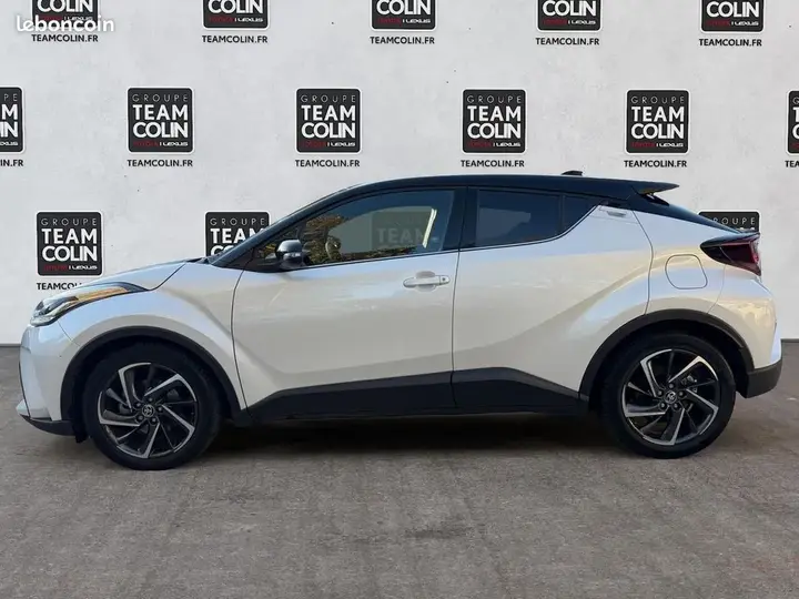 Toyota C-Hr 2023 photo 2