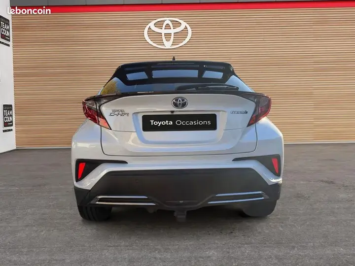 Toyota C-Hr 2023 photo 4