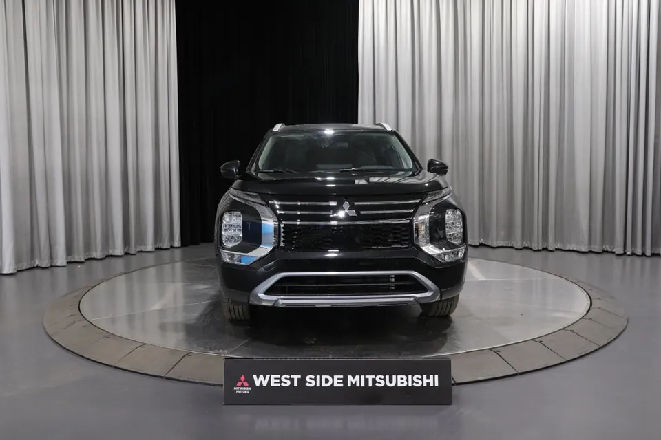 Mitsubishi Outlander 2026 photo 2