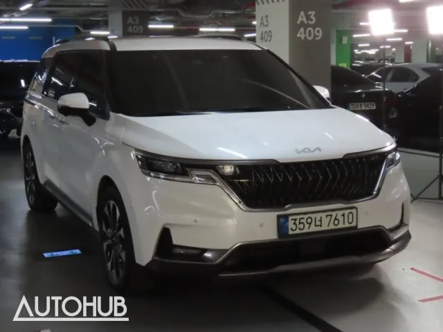 Kia Carnival 2023 photo 2