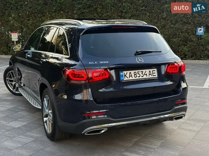 Mercedes-Benz Glc 2016 photo 2
