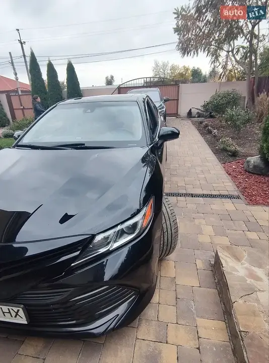 Toyota Camry 2019 photo 2