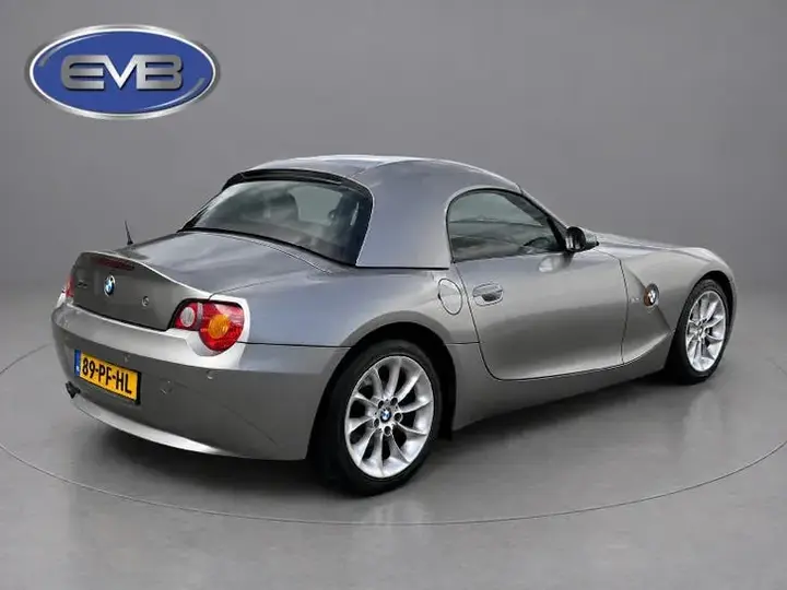 BMW Z4 2004 photo 3