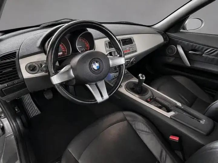 BMW Z4 2004 photo 2