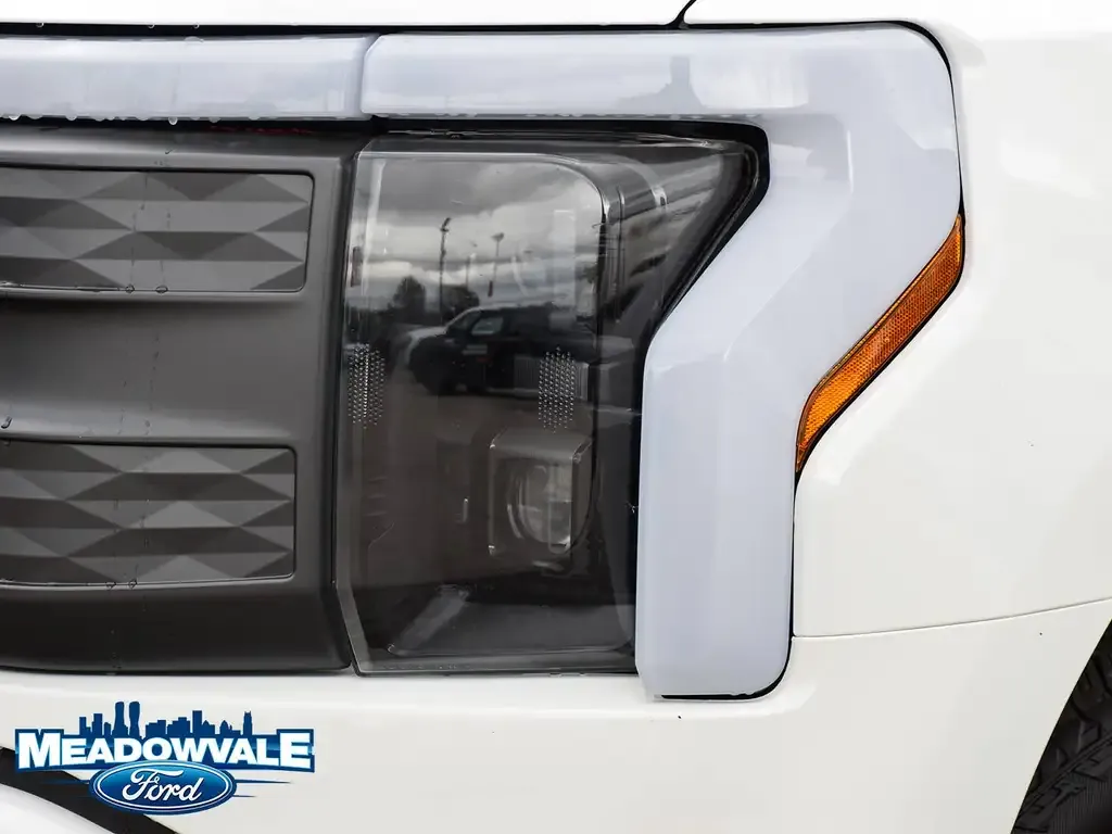 Ford F-150 Lightning 2023 photo 4