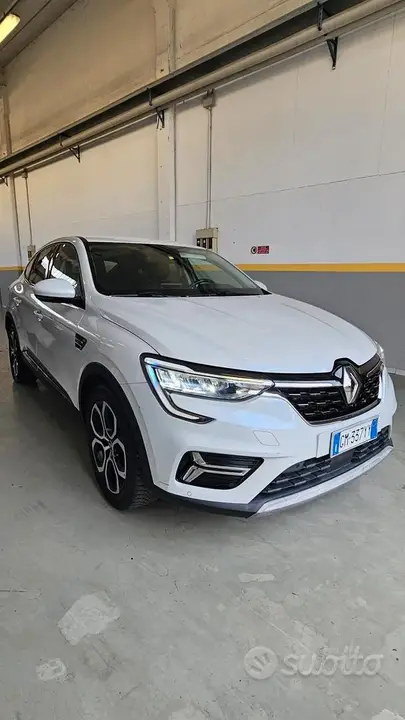 Renault Arkana 2023 photo 2
