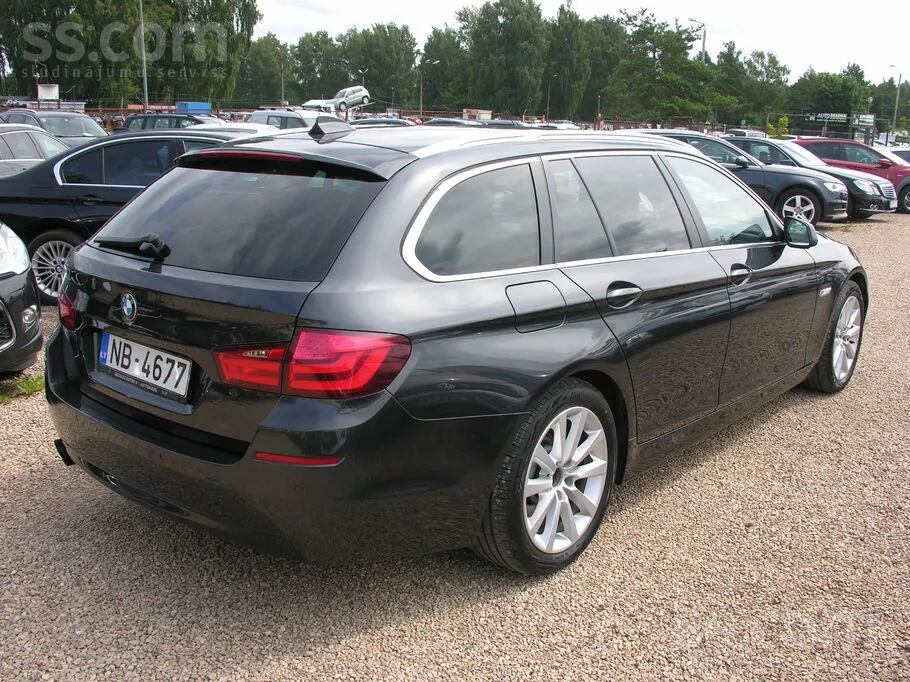 BMW 5 Series 2012 photo 3