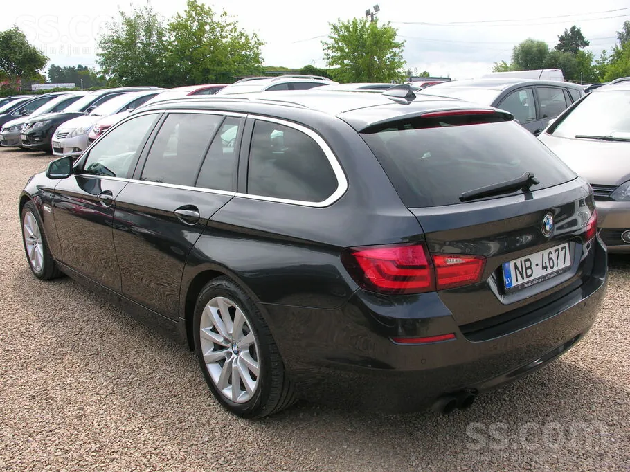 BMW 5 Series 2012 photo 4