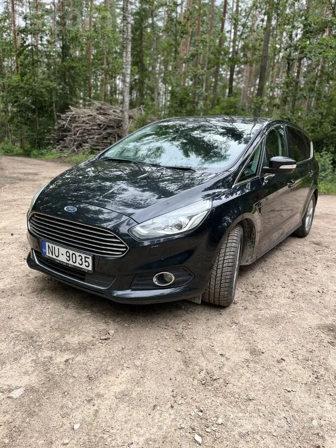 Ford S-Max