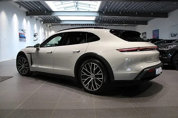 Porsche Taycan 4 2023 photo 2