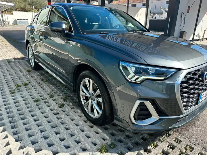 Audi Q3 2021 photo 3