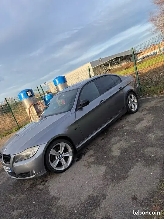 BMW 3 Series 2008 photo 2