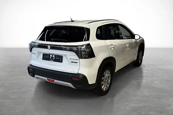 Suzuki S-Cross 2024 photo 5