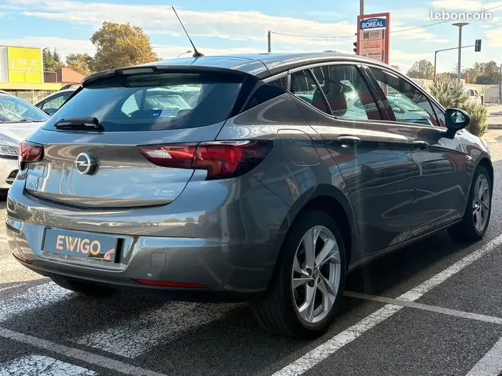 Opel Astra 2019 photo 2
