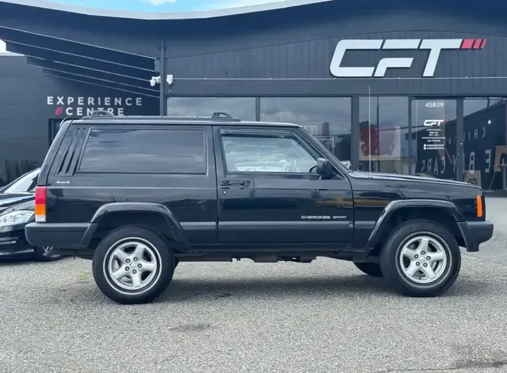 Jeep Cherokee 2000 photo 5