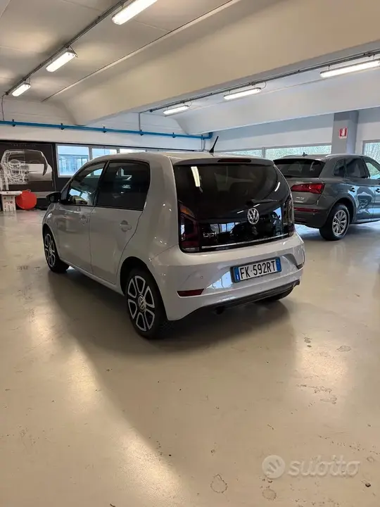 Volkswagen Up 2017 photo 4