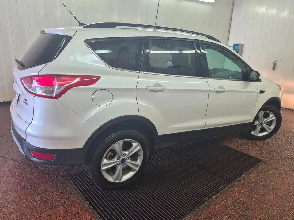 Ford Escape 2014 photo 3