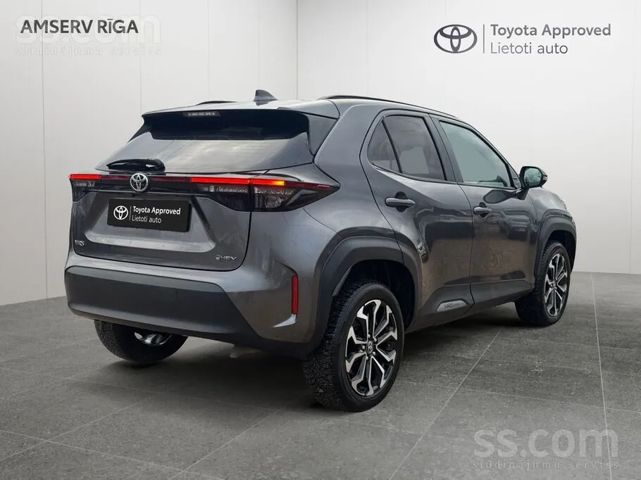 Toyota Yaris Cross 2025 photo 2