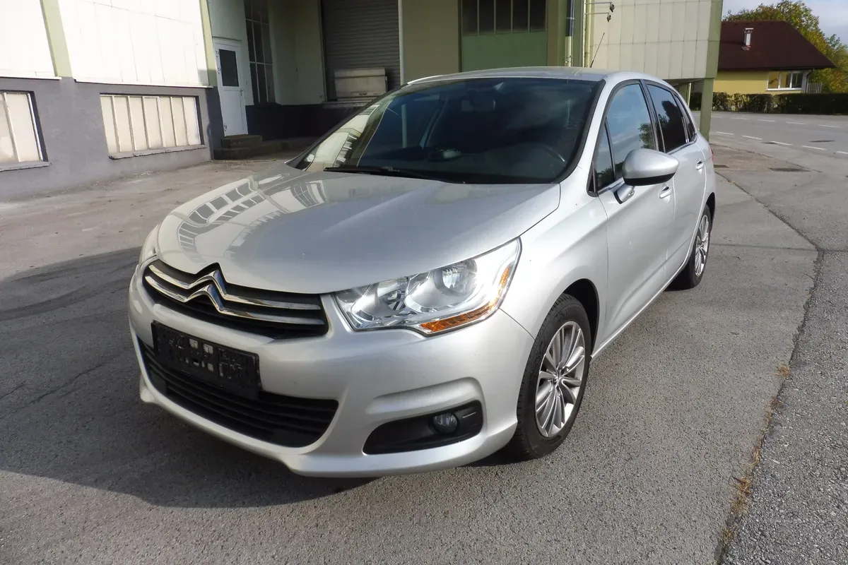 Citroen C4 2012 photo 3