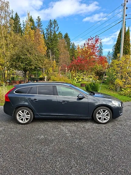 Volvo V60 2013 photo 2