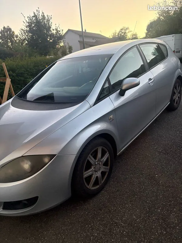 Seat Leon 2006 photo 2