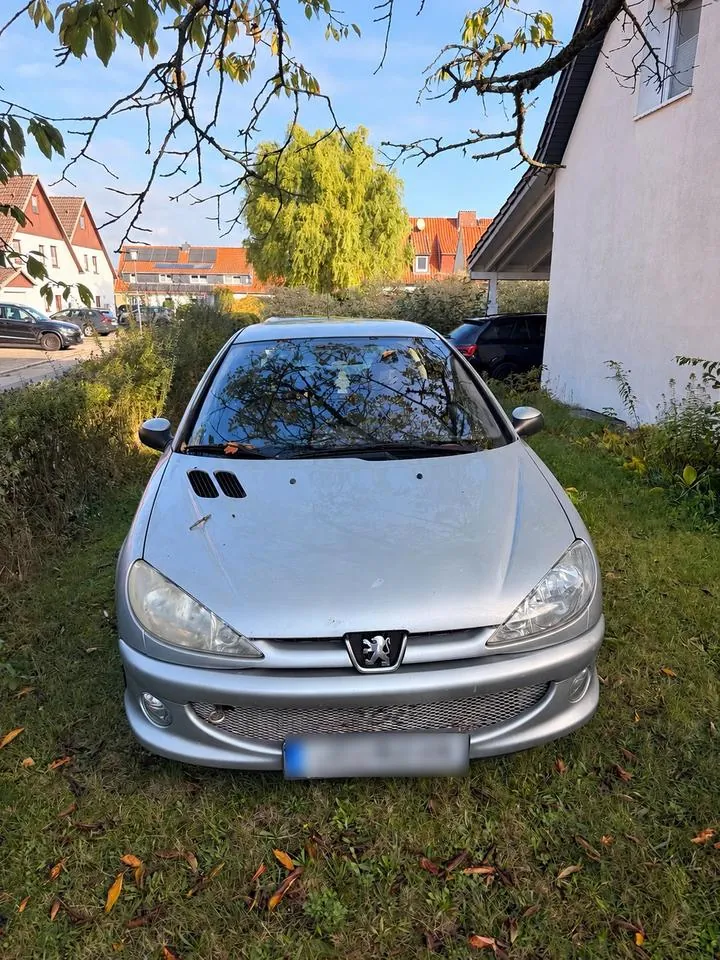 Peugeot 206