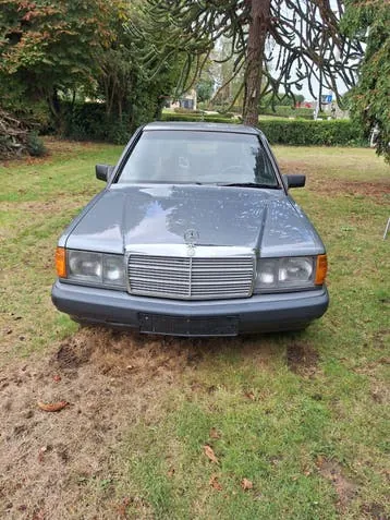 Mercedes-Benz 190E