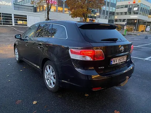 Toyota Avensis 2009 photo 4