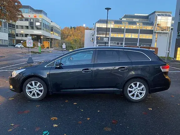 Toyota Avensis 2009 photo 3
