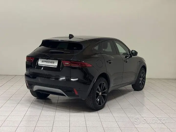 Jaguar E-Pace 2021 photo 2
