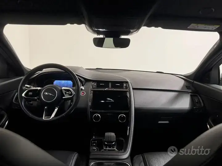 Jaguar E-Pace 2021 photo 4