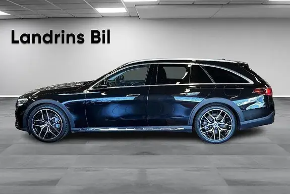 Mercedes-Benz E 300 De 2025 photo 4