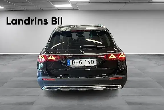 Mercedes-Benz E 300 De 2025 photo 5