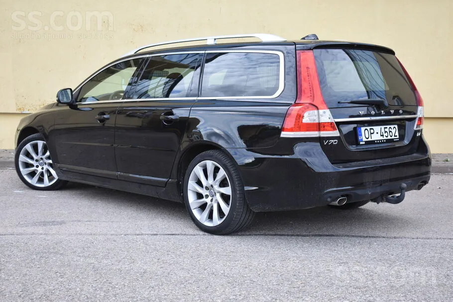 Volvo V70 2016 photo 2