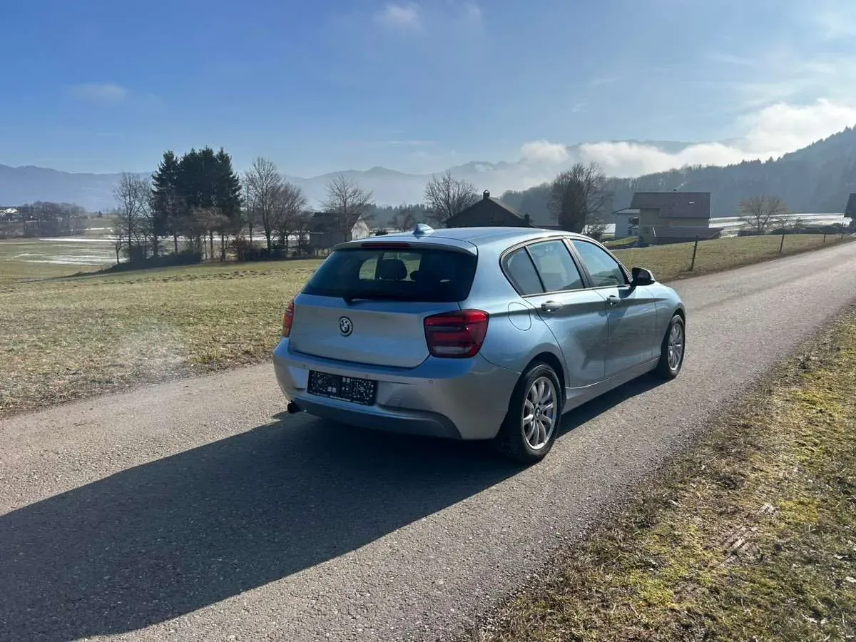 BMW 1 Series 2012 photo 2