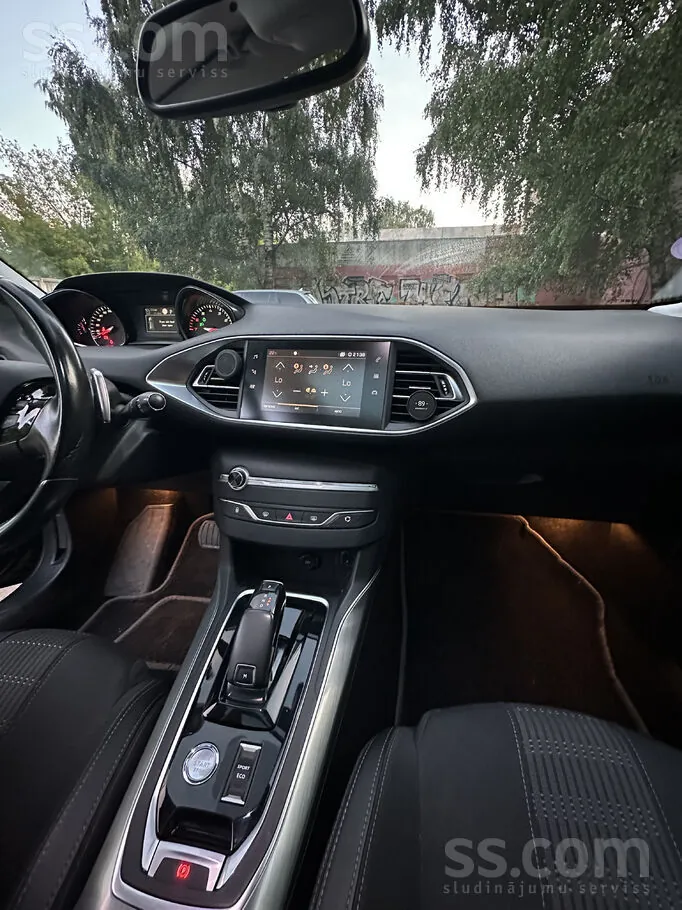 Peugeot 308 2019 photo 4