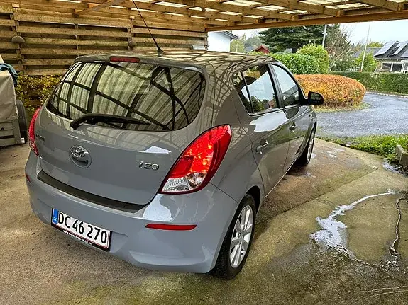Hyundai I20 2014 photo 3