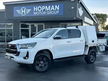 Toyota Hilux 2022 photo 2