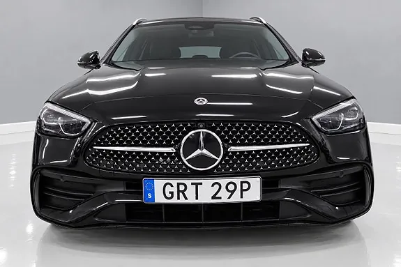 Mercedes-Benz C300 2023 photo 2