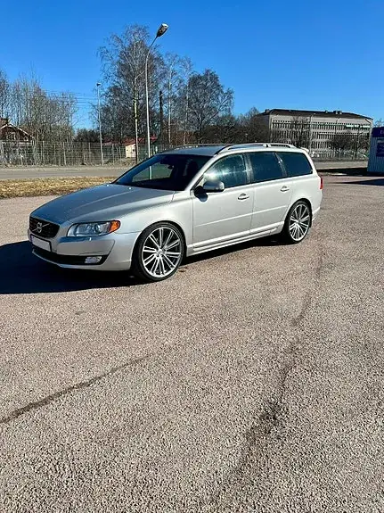 Volvo V70