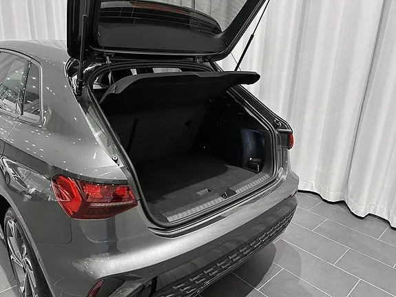 Audi A3 2025 photo 4