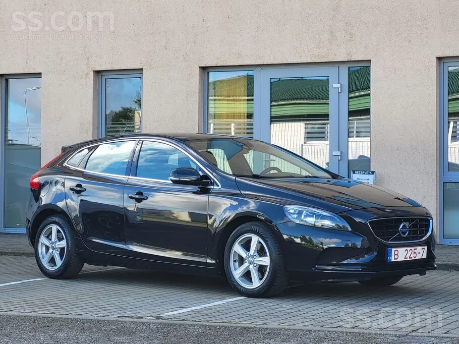 Volvo V40 2012 photo 4