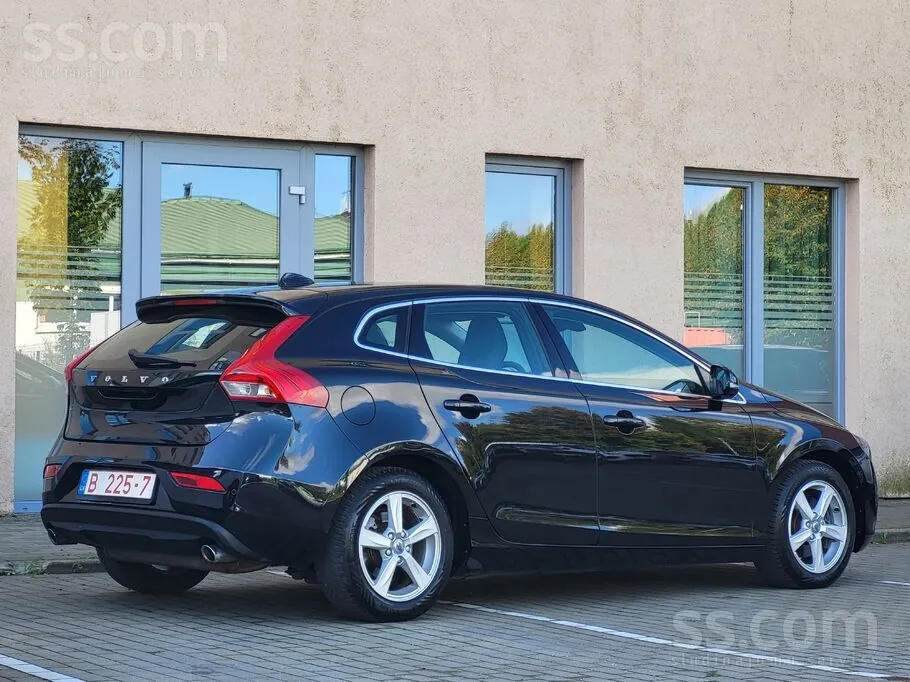 Volvo V40 2012 photo 5