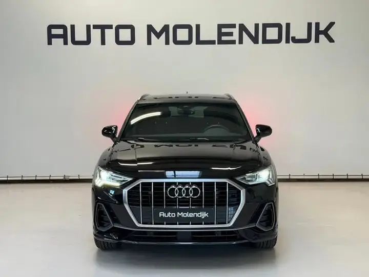 Audi Q3 2021 photo 3