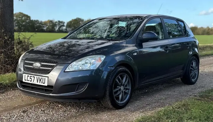 Kia Ceed 2007 photo 2